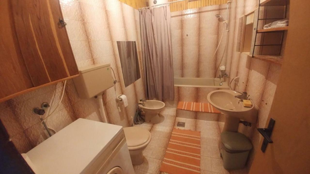 Family Apartment Near Beach Biograd Na Moru Ngoại thất bức ảnh