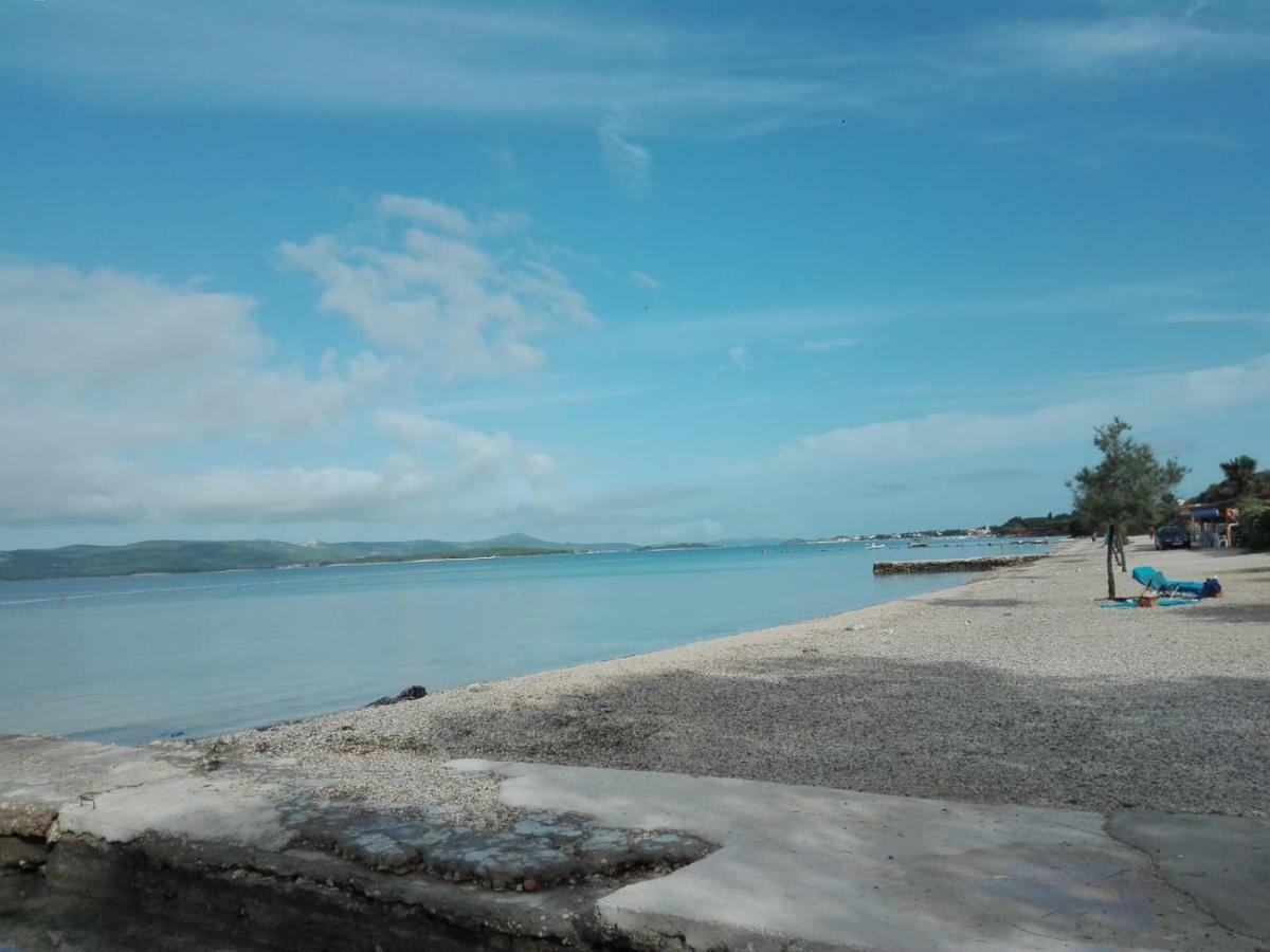 Family Apartment Near Beach Biograd Na Moru Ngoại thất bức ảnh